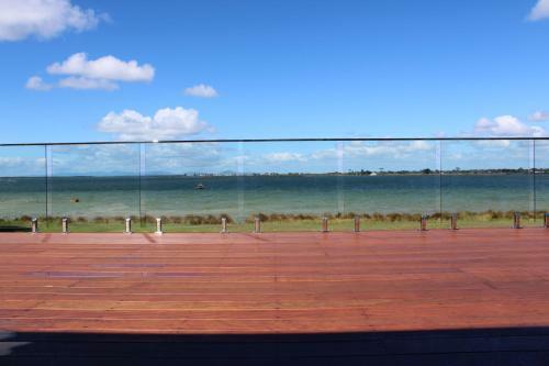 Illawong Lodge By The Sea