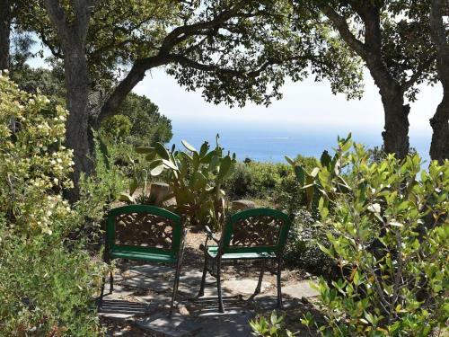 Scenic Holiday Home In Capoliveri With Swimming Pool