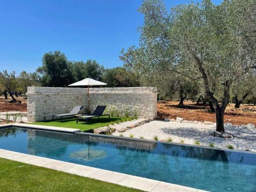 Villa Ostuni Mirror Trullo And Mirror House