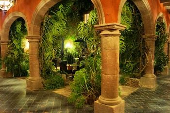 Casa Luna Hotel Boutique