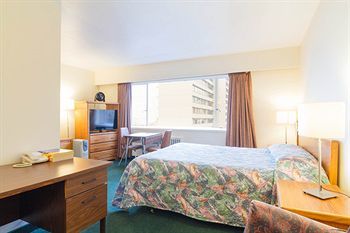 English Bay Hotel