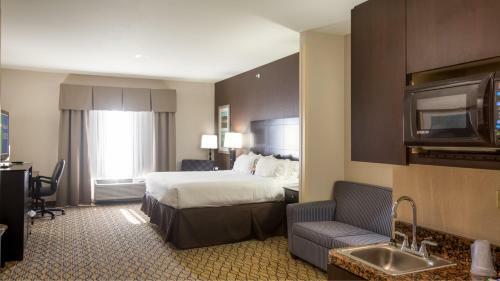 Holiday Inn Express Hotel And Suites Elk City