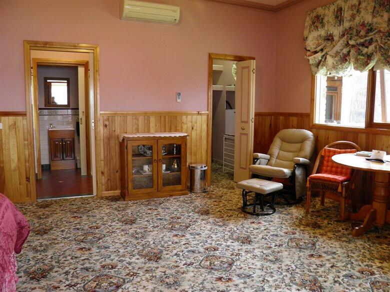 Hostal Robyns Nest