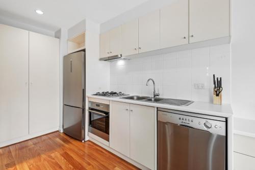 Apartamento Light-filled Coastal Living - Walk Everywhere