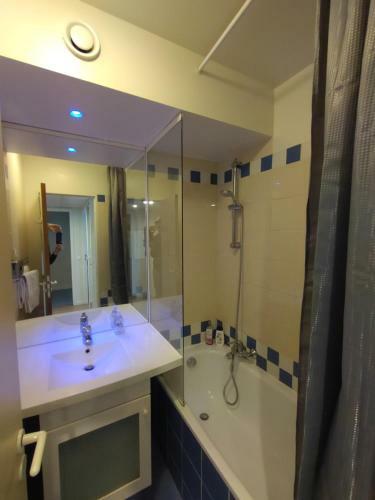 7 Min Walk To La D�fense Modern Flat In Aparthotel