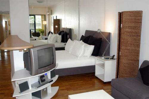 Accommodation Sydney Potts Point Studio Apartment With Balcony