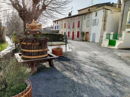G�te Maison de Village 4 Personnes 3 Lits