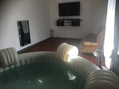 Logement D�tente Avec Jacuzzi Et Billard Am�ricain