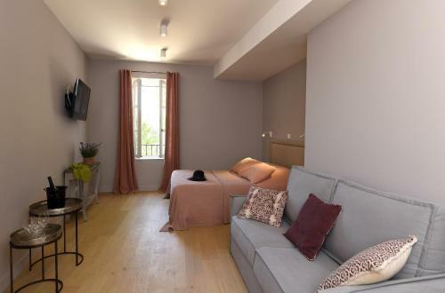 Bed & Breakfast Domaine Perr�al Les Chambres