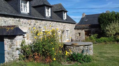 Ancient House In A Quiet Hamlet 5 Km From The Beach