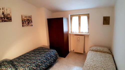 Casa Ai Piedi Del Monte Camicia