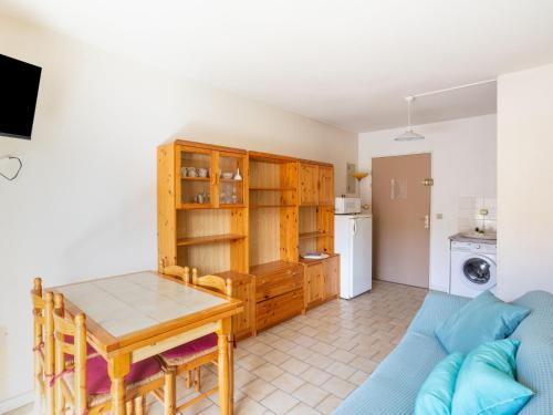 Apartment Saint James-11