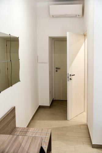 Hostal Lungomare Rooms