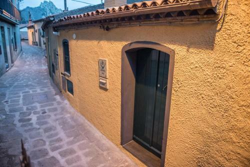 Helvetia Bed & Breakfast