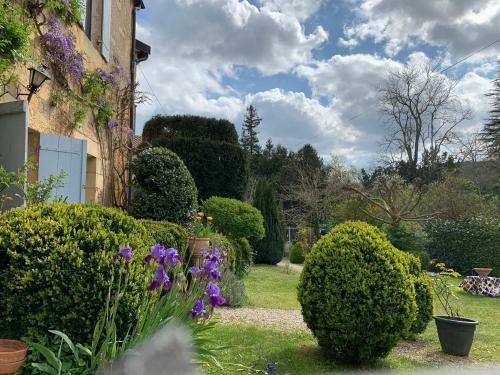 Hostal Ferme de Tayac - Charme Avec Pool