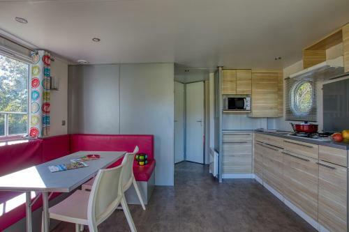 Camping Brin D'amour *** - Maeva