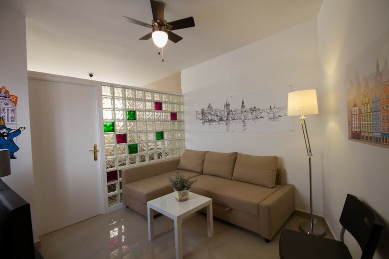 Apartamentos El Templo Suites
