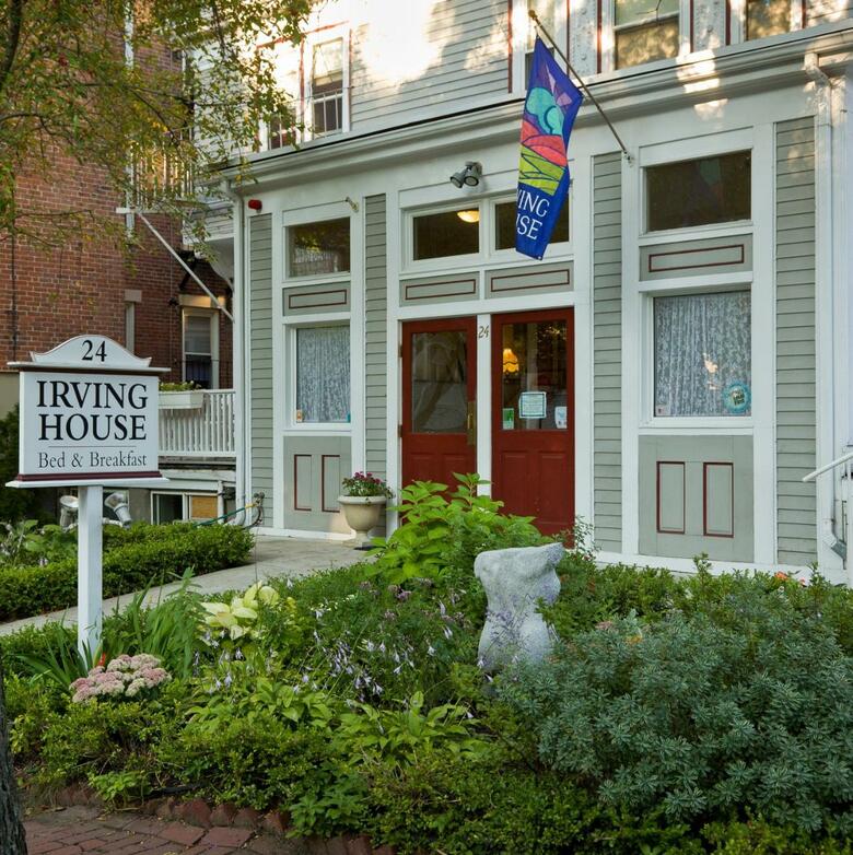 Bed & Breakfast Irving House At Harvard