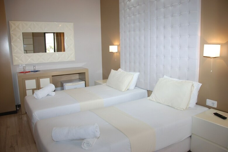 Hotel Strora