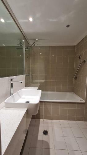 Chatswood Hotel Apartment
