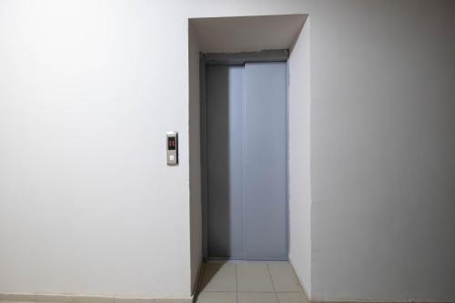 Lovely Ultra Modern 3 Bedroom Luxury Apartment.