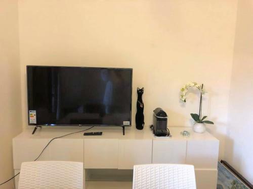 Apartamento 70 Metri Della Spiaggia