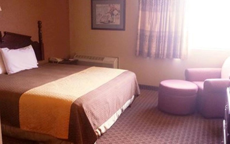 Motel Mid Towne Inn & Suites