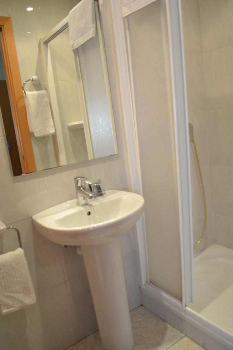 Hostal Bartis