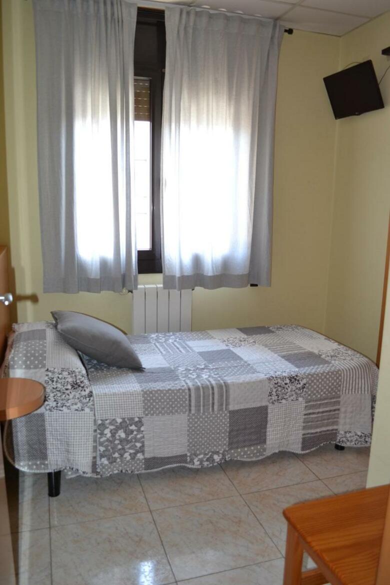 Hostal Bartis