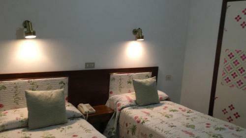Hostal Restaurante Pirineos
