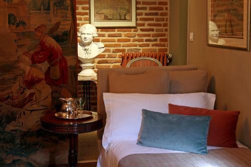 Hostal Chambres D'h�tes La Tour Sainte-c�cile