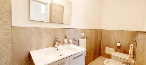 Apartamento Whiteblue House Con Giardino