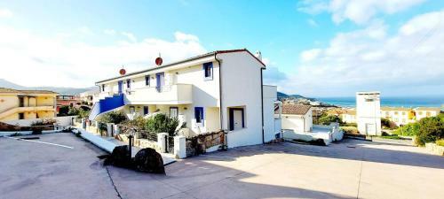 Apartamento Whiteblue House Con Giardino