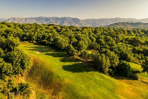 Hostal Sicilia's Picciolo Etna Golf