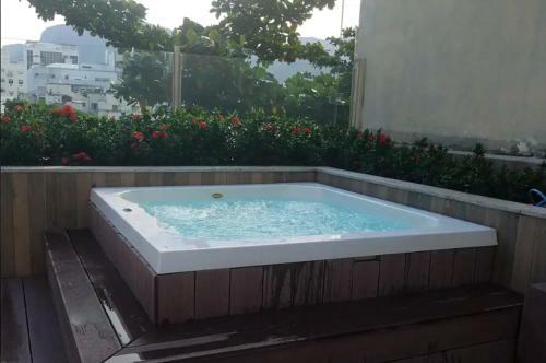 Apartamento Flat de Luxo Com Piscinas E Jacuzzi No Leblon