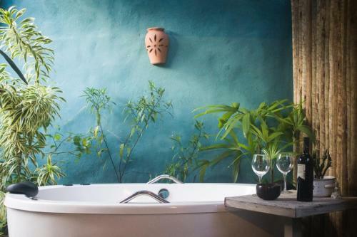Casa Rom�ntica Bosque Quadrado C/ Ofur� E Requinte