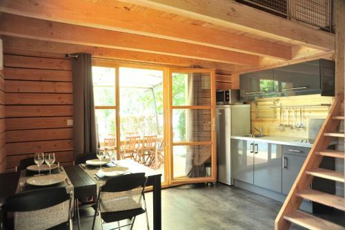 Camping Les Portes Du Beaujolais