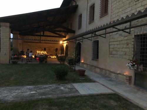Hostal Dt Cascina Gabannone
