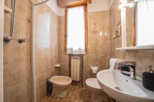 Apartamento In Centro E Al Mare - Casa Con Terrazzo E Netflix