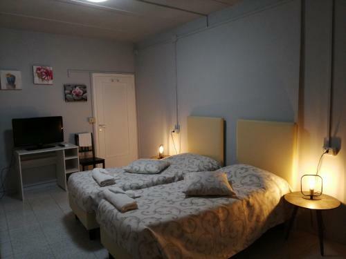 Hostal Affittacamere La Mura