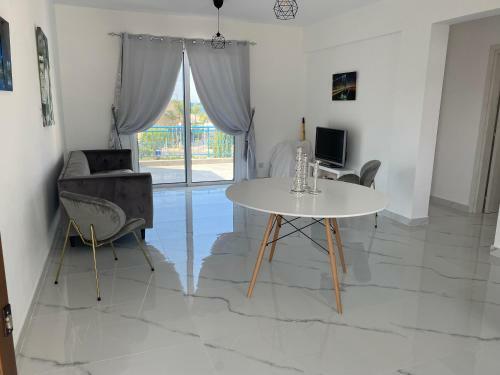 Vasilia Luxury Apartment