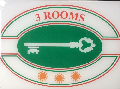 Hostal 3 Rooms Guest House