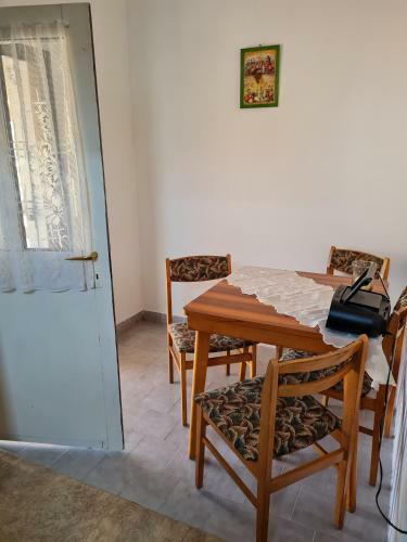Hostal Kakasdombi Apartman
