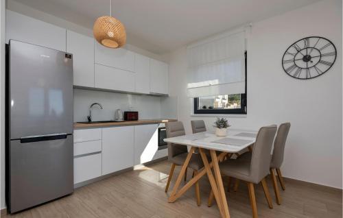 Stunning Apartment In Baska Voda With 1 Bedrooms