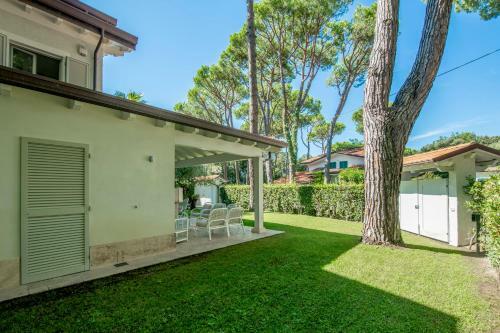 Villa Luxury Dacia Beach Forte Dei Marmi 12 Posti Letto