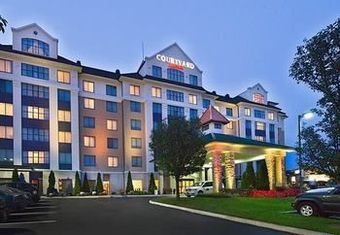 Hotel Courtyard Long Island Macarthur Airport