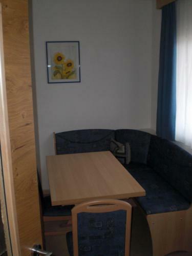 Bed & Breakfast Landhaus Sch�pf & Haus Alpina