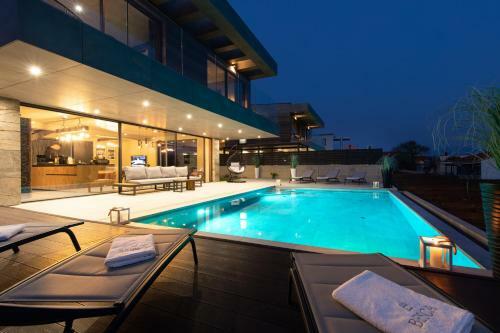 Luxury Villa Prestige With Sauna And Jacuzzi