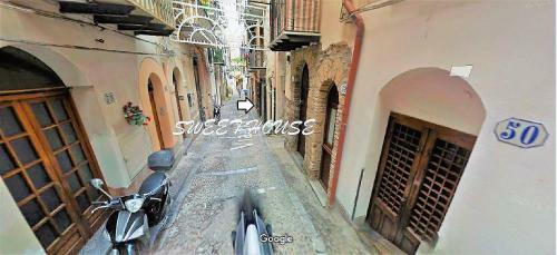 Sweet House