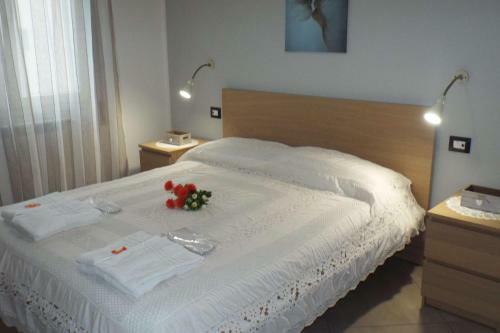 Cefal� Studio Room And Apartments